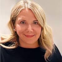 Samantha Ormsby's Instagram, Twitter & Facebook