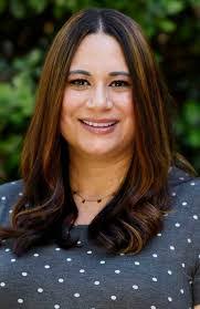 Choua Her's Instagram, Twitter & Facebook