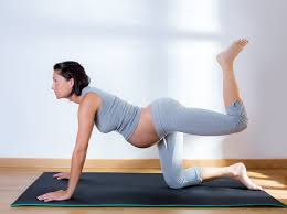 8 Pose Yoga Yang Baik Untuk Melatih Panggul Saat Hamil