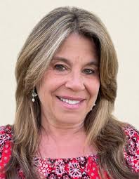 THE DISTINGUISHED TEACHERS AWARDS CEREMONY