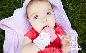 Amazon.com : Giftty Baby Teething Mitten, Self-Soothing Teether Glove, Pain  Relief Silicone Mitt, Double Breathable, Stay