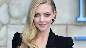 Amanda seyfried, husband thomas sadoski, daughter nina and their dog finn seen out and about in manhattan on august 6, 2019 in new york city. Amanda Seyfried Meine Ahnen Stammen Aus Deutschland