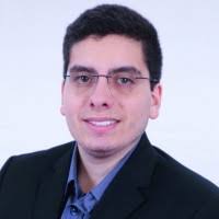 300+ perfiles de «Eguiguren»