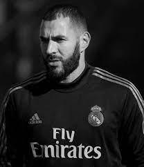 And while the dogs bark, the number nine ignores it. Karim Benzema Team Kb9 On Instagram Karimbenzema Real Madrid Champions League Real Madrid Players Real Madrid