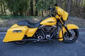 Mountain Creek Hd Custom Garage Yellow Streetglide Custom Garages Harley Davidson Street Glide Harley Davidson Glide