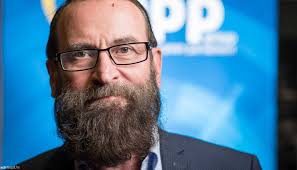 Soha nem volt téma a magánélet direktben, de mindenki tudta, kik azok, akik melegek, és ezt nem kellett takargatni. Brusszeli Szexpartira Csapott Le A Rendorseg A Resztvevok Kozott Volt Szajer Jozsef Is