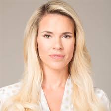 Candace Dobson's Instagram, Twitter & Facebook