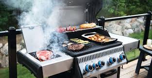 All napoleon grills are built to an exceptional standard using stainless steel, cast iron, and porcelain coatings to provide the best in strength, durability, easy cleaning, and hygiene. Rauchzeichen Herstellerportrat Napoleon Gasgrills