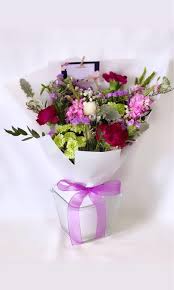 Celebrate mother's day 2021 by ordering mother's day flowers! 7 Last Minute Mother S Day Bouquets From 12 In Singapore Girlstyle Singapore