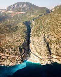 Kus Bakisi Drone Photography On Instagram Kaputas In Bu Denli Buyuk Bir Yariktan Meydana Geldigini Daha Once Go Nature Travel Adventure Antalya Nature Travel