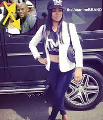 After floyd mayweather's girlfriend shantel jackson was taken to task publicly, it's pretty clear he's floyd mayweather took to facebook to announce the following: Photos Ear Hustlin Both Of Floyd Mayweather S Women Spotted Ring Side Alvarez Fight Thejasminebrand