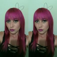 Do anyone have pictures with dark pink hair?