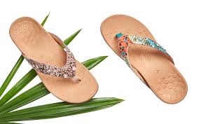 How to clean smelly slippers. How To Prevent Smelly Sandals Vionic
