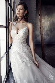 26 Timelessly Elegant Wedding Dresses You Can T Miss Fancy Wedding Dresses Timeless Wedding Dress Designer Bridal Gowns