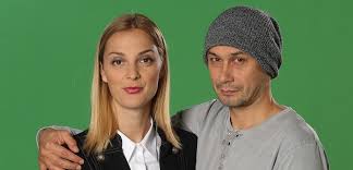 She is an actress and writer, known for dune (2000), children of dune (2003) and tristan + isolde (2006). Utajeny Rozchod Pavla Lisky A Bary Polakove Sedmicka Cz