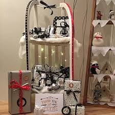 Aus den europaletten lassen sich hochbeete in unterschiedlichen varianten bauen. Palettenmobel Fur Den Flur Schnell Selber Machen