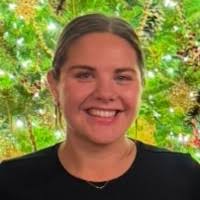 Molly Winchell's Instagram, Twitter & Facebook