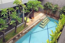 Kolam renang tiup merupakan kolam renang anak yang begitu praktis untuk digunakan. 8 Inspirasi Kolam Renang Modern Untuk Rumah Anda