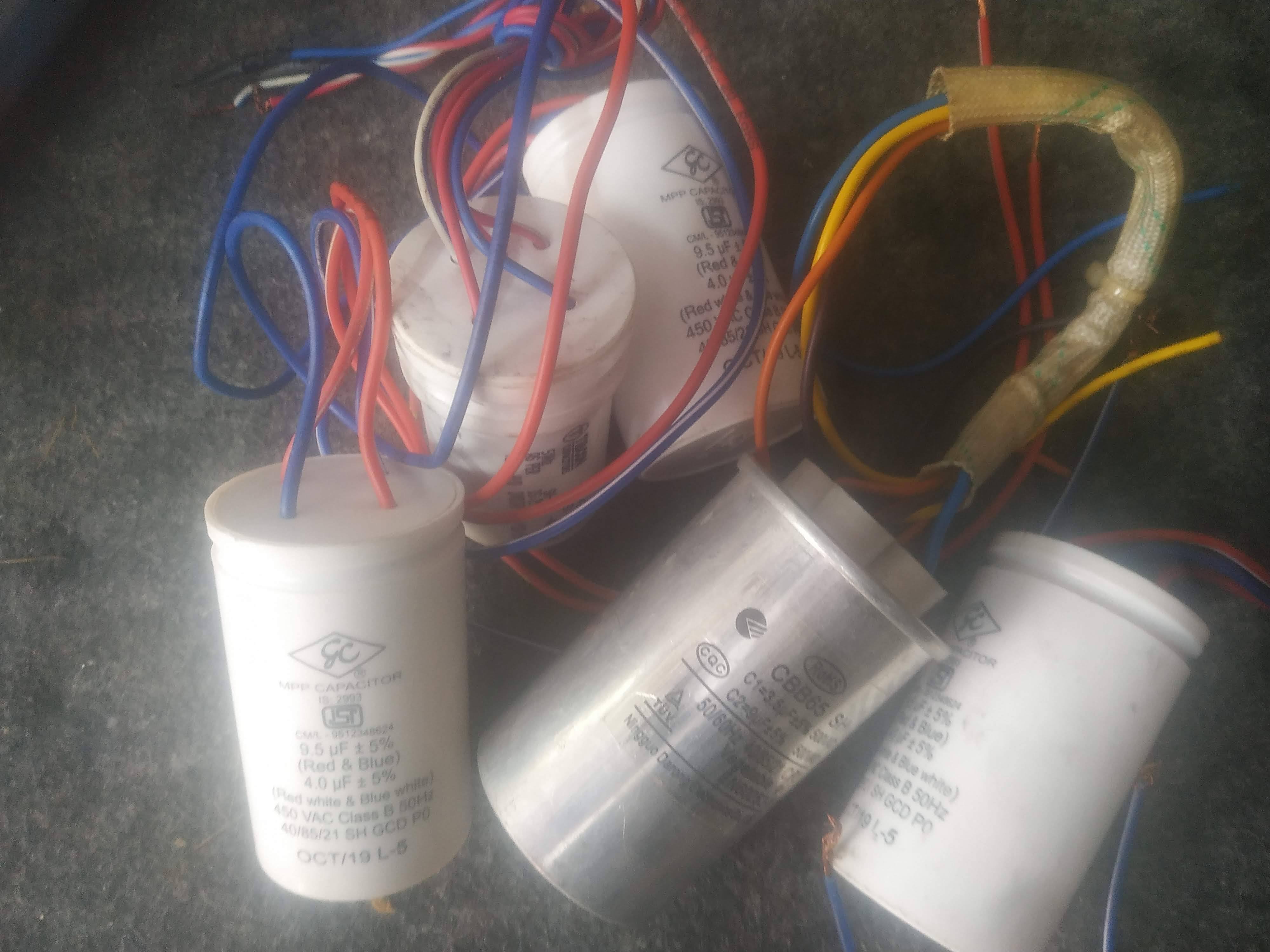 CAPACITOR ( DOUBLE) product image