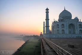 The real sarcophagi are in a quiet room. Your Guide To The Taj Mahal Scratch My Pack Travel