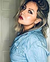 Adriana Hardy's Instagram, Twitter & Facebook