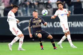 Corinthians won 14 direct matches.flamengo won 18 matches.10 matches ended in a draw.on average in direct matches both teams scored a 2.48 goals per match. Paqueta Faz Dois E Corinthians Perde Para O Flamengo Pela Primeira Vez Na Arena Gazeta Esportiva