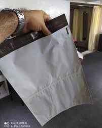 Bolsas de seguridad para el envío de mercancía personalizada con tu logo e  información por #PlsstimpresosTolima Mil gracias a @paulazuleta.rw por  confiar en nosotros para elaborar sus bolsas, les recomiendo seguir esta