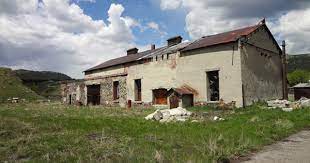 Abandoned Mining Support Buildings In Crowsnest Pass Alberta Abandoned Places Abandoned Urban Area