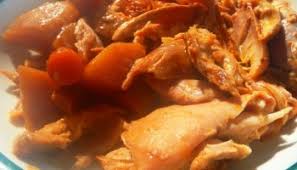 5 branches de céleri coupées en dés. Poitrines De Poulet Au Prosciutto A La Mijoteuse Crock Pot Dans Notre Maison