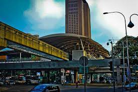 Jei keliaujate į chow kit ir reikalingas viešbutis, yra keli chow kit viešbučiai, kuriuose galite apsistoti. Chow Kit Monorail Station Klia2 Info