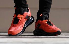 This version of the nike air max 720 comes with white throughout the upper while constructed with mesh, leather and suede. Obj Nike Air Max 720 Slip Team Orange Da4155 800 Fastsole