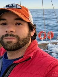 Crowdsurfing safety and etiquette at music festivals