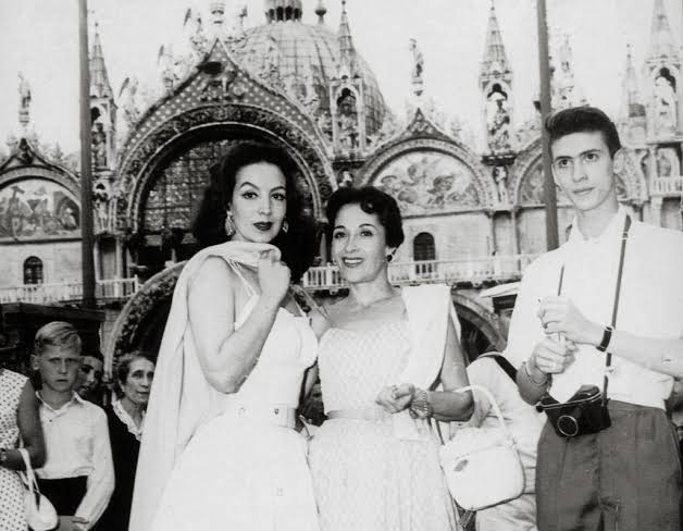 A MEXICAN LEGEND - María Félix