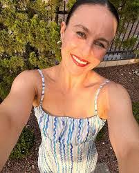 Tamara Olivo's Instagram, Twitter & Facebook