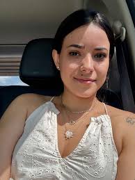 Todos hablan de que fuimos creados por Dios con un propósito. Pero nadie te  habla de cuantos años tienen que pasar para que descubras cuál es ese  propósito en tu vida. Hasta que un día , sin esperarlo ...