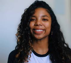 Victoria Copeland's Instagram, Twitter & Facebook