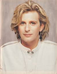 Smash Hits, March 29