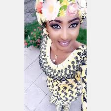 Hausawa al'umma ce dake zaune a arewa maso yammacin tarayyar nijeriya da kudu maso yammacin jamhuriyyar nijar. Kalli Zafaffan Hotunan Shaharariyar Kanywood Fati Washa Hausaloaded Com Ng