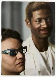 LEONORA REGA> "LA COLOSAL CANTANTE Y SU SEGUNDA MUERTE" Por. Henry Puente.  Arrasadora, magnética y hechizante, con un estilo muy personal imposible de  copiar, así podría definirse con justeza a esa inmensa