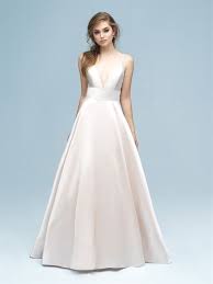 Allure Bridals 9620 Spring 2019 Collection Allure Allurebridals Wedding Weddingdress Br Allure Wedding Dresses Allure Bridal Allure Bridal Wedding Dress