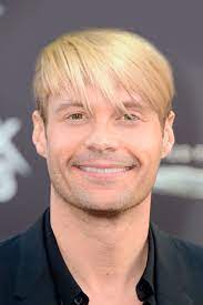 Ryan Seacrest Goes Pixie Can He Pull Of Miley S Look Hollywood Photo Ryan Seacrest Miley Cyrus News