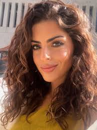 Isabel Burr (@isabelburr) • Instagram photos and videos