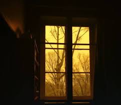 Le sable du sahara peut obscurcir le ciel, comme ici sur une plage bretonne en 2017. Dv1k28woekquam