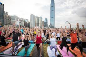 hong kong's record-breaking yoga class – just a little blog, based in Asia,  that loves spa and wellness