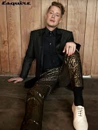Macaulay carson culkin, one of the most famous american child stars, was born on august 26, 1980 in new york city, new york, usa, as the third of seven. Macaulay Culkin And Brenda Song Are Trying To Have A Baby People Com