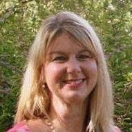 Lisa Moniz's Instagram, Twitter & Facebook