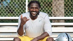 Antonio brown was created in miami, florida in july 1988. Antonio Brown S Net Worth Salary Contract 2021 Sportytell