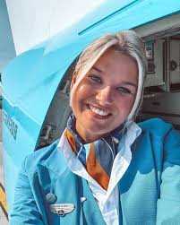 Flight attendant reveals there IS such a thing as complaining too much