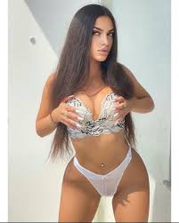 FOTOT “Rekord në shtrat me hamshorin tim”, modelja rrëfen lidhjen me  ish-konkurrentin e Top Channel: Në BBV do bënim s*ks në pishinë, gati filmi  me pullë të kuqe - Lifestyle