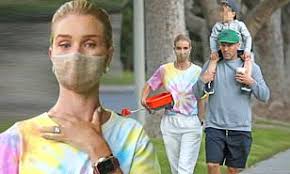 How many kids does jason statham have? Rosie Huntington Whiteley Sports A Casual Look As She Enjoys A Family Day With Jason Statham And Son Daily Mail Online